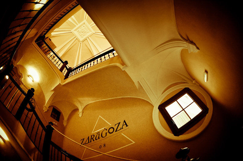 Be Zaragoza Hostel Extérieur photo
